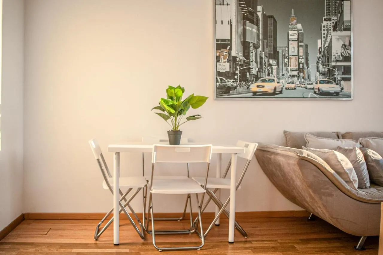 Joyful 2Br Shared Apt Near Millenium Tower & Danube River Vienna