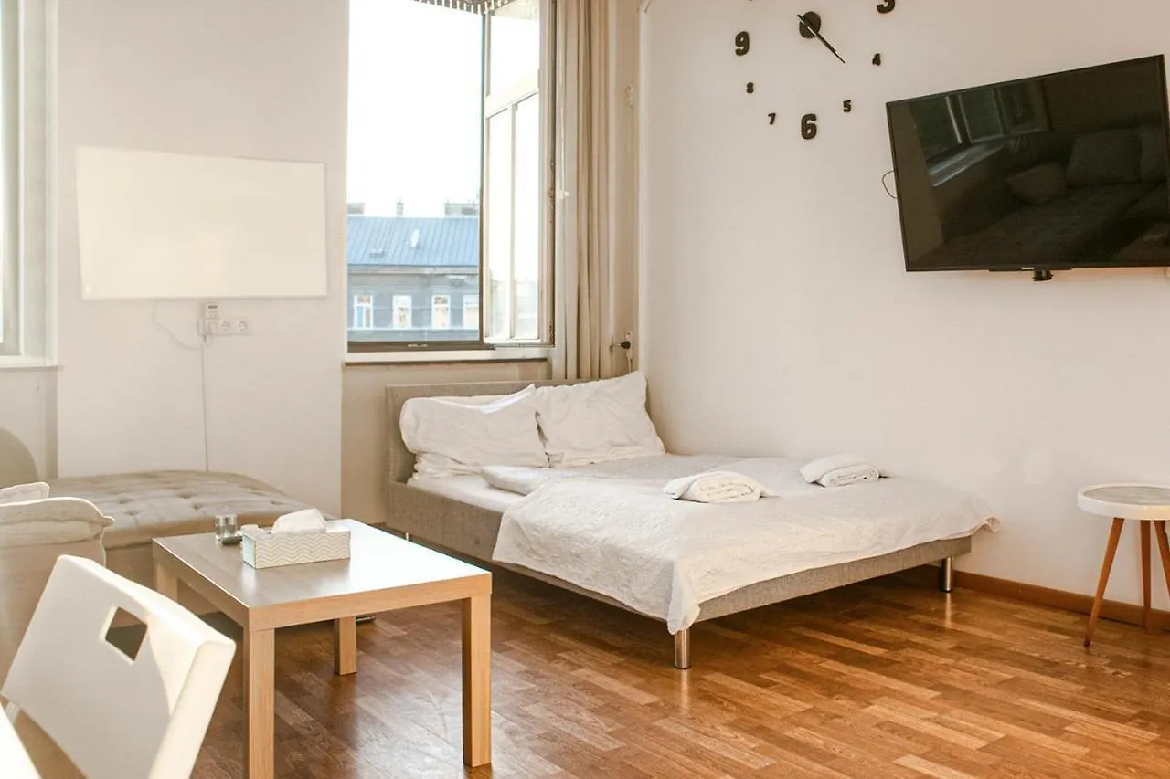 Guest house Joyful 2Br Shared Apt Near Millenium Tower & Danube River Vienna