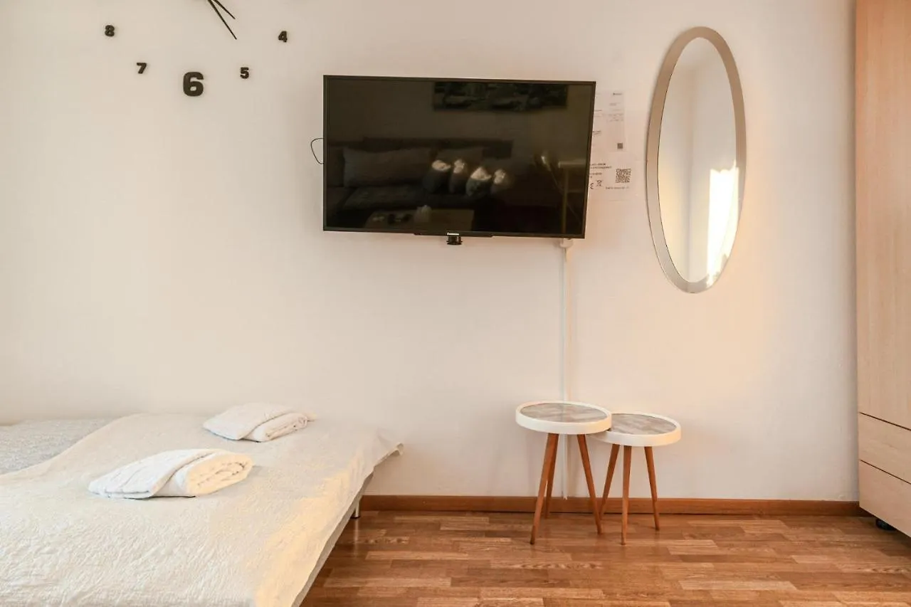 Joyful 2Br Shared Apt Near Millenium Tower & Danube River Vienna